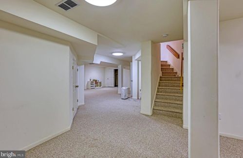 283 Sayre Dr, Princeton NJ  08540-5872 exterior