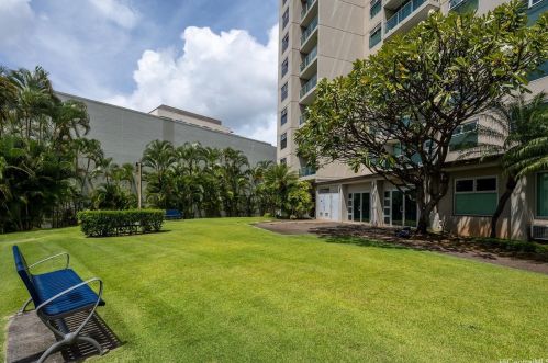 1448 Young St, Honolulu HI  96814-1837 exterior