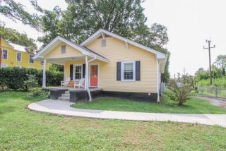 362 Main St, Pendleton, SC 29670-1740