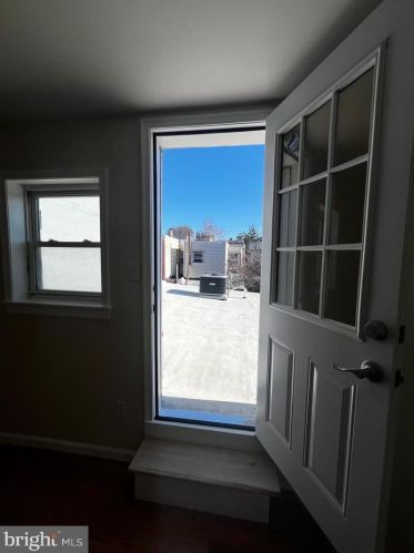 1435 Juniper St, Philadelphia PA 19147-4924 exterior