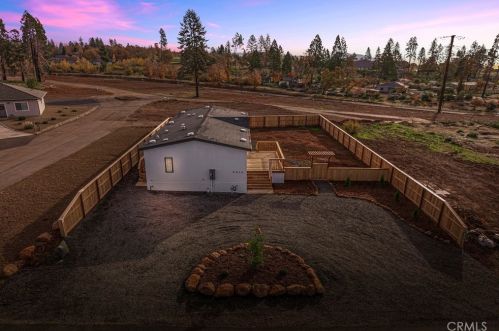 5826 Black Olive Dr, Paradise CA 95969-4900 exterior