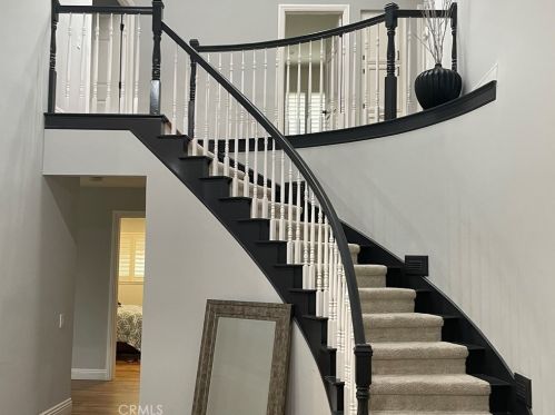 10 Vispera, Irvine CA  92620-2127 exterior