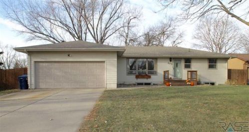 205 5th Ave, Corson, SD 57005-1350