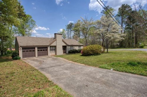 102 Hillmont Dr, Holly Springs, GA 30188-1848