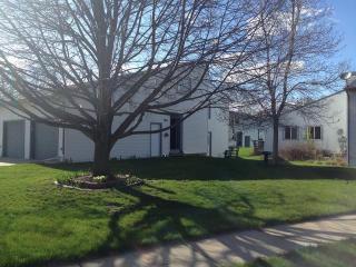 2860 Warwick Loop, Bismarck, ND 58504-7639