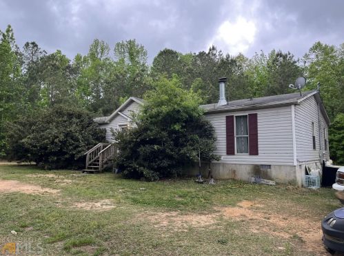 766 Hagans Mountain Rd, Meansville, GA 30256-2152