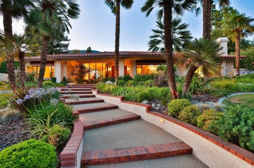 2492 Sierra Dr, Upland, CA 91784-1182