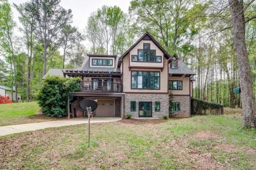 141 Massengale Rd, Brooks, GA 30205-1513