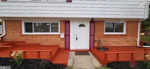 3204 Bayfield Dr, Woodbridge, VA 22193-1302