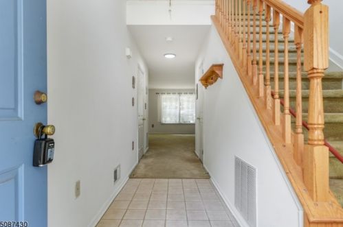 246 Hidden Woods Ct, Piscataway, NJ 08854-3062