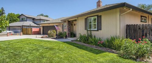 9524 King Oak Ct, Elk Grove, CA 95624-1739