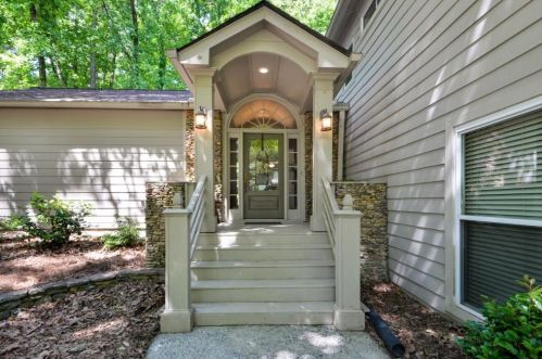 2293 Chimney Springs Dr, Marietta, GA 30062-6396