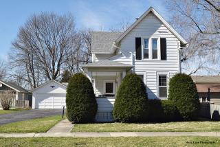 213 Jackson St, Batavia, IL 60510-1850