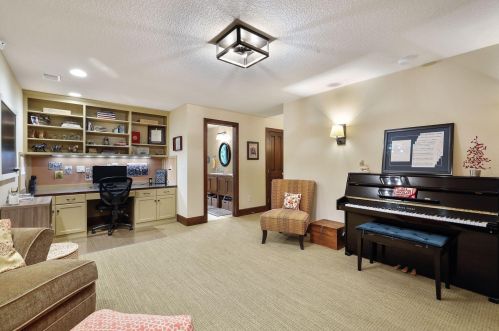 2165 Charlton Rd, Saint Paul MN  55118-4738 exterior
