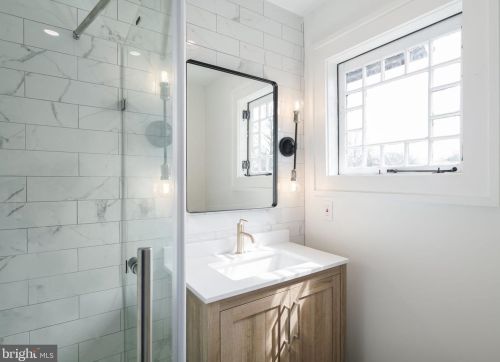 615 White Horse Pike, Haddon Heights NJ  08035-1710 exterior