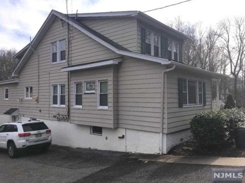 1040 High Mountain Rd, Paterson NJ  07508-2967 exterior