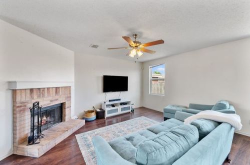 960 Stone Chapel Way, Fort Worth TX  76179-7304 exterior