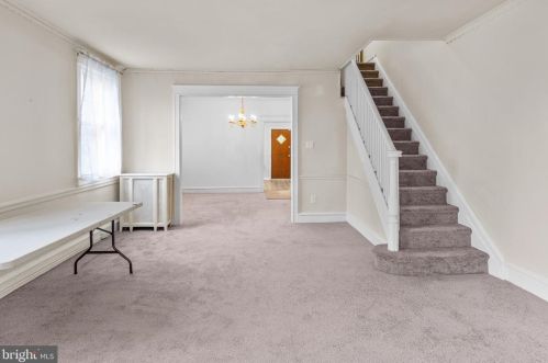 6222 13th St, Philadelphia, PA 19141-3320