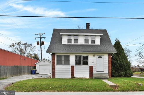 3220 Carlisle Rd, York, PA 17315-4536