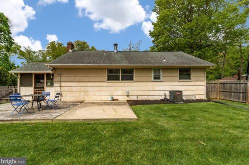 841 Cedar Ave, Tavistock NJ 08033-1011 exterior