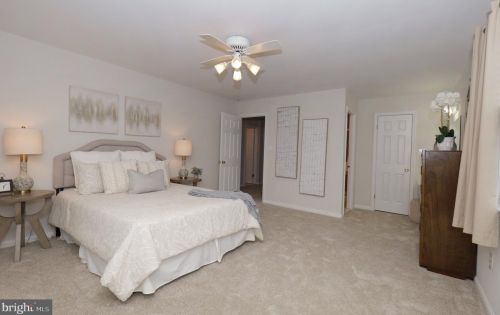 7099 Game Lord Dr, Springfield VA  22153-1312 exterior