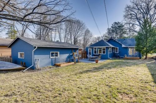 4195 Homewood Ave, Saint Paul MN  55110-3921 exterior