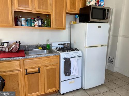 2140 10th St, Philadelphia PA 19148-3005 exterior