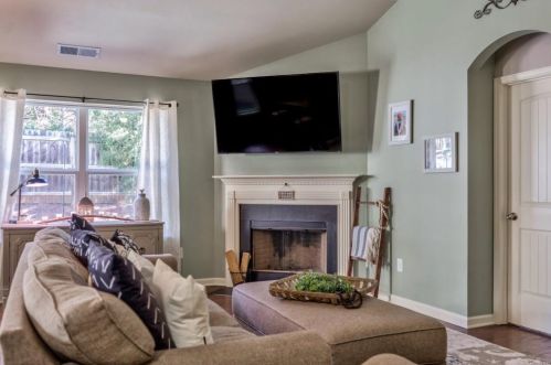 135 Renford Rd, Ball Ground, GA 30107-6030