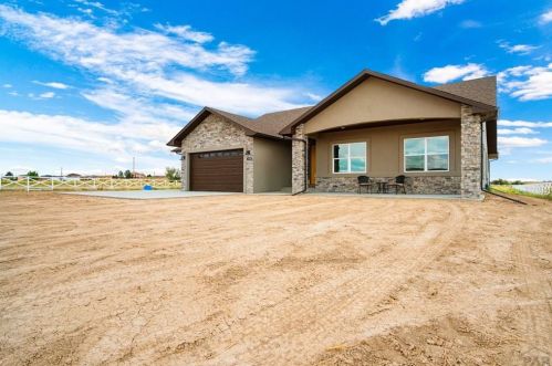 1180 Saddle Ridge Ln, Pueblo, CO 81007-3919