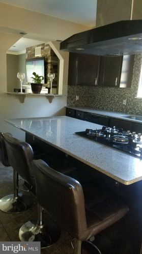 10005 Leavells Rd, Fredericksburg, VA 22407-4351