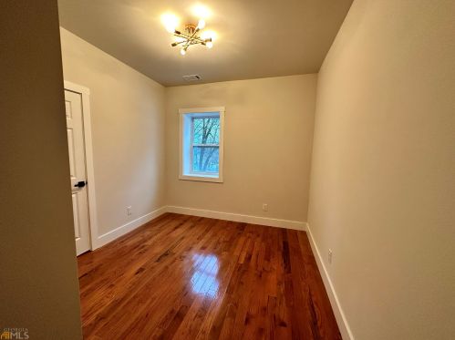 790 Knox Dr, Atlanta GA  30315-6810 exterior