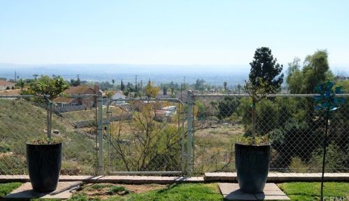 5580 Via Escalante, Riverside CA  92509-5562 exterior