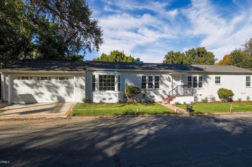 13605 Oak Canyon Ave, Van Nuys, CA 91423-4722