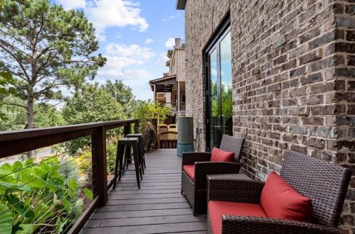 532 Bishop Way, Atlanta GA  30312-1446 exterior
