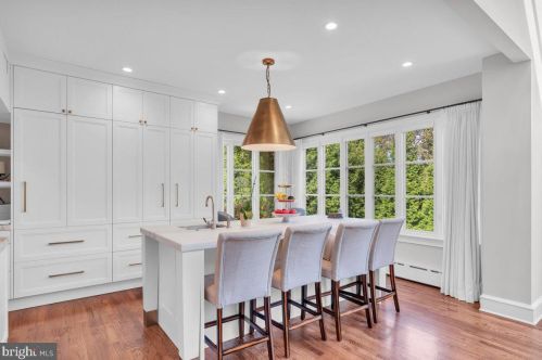 145 Winding Way, Tavistock NJ 08033-3642 exterior