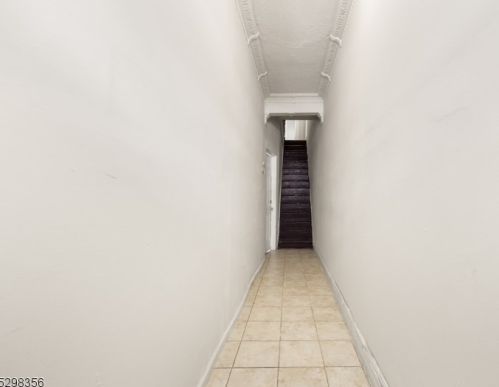 416 Summer Ave, Newark, NJ 07104-2812