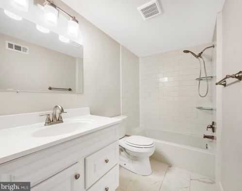 5905 Kingsford Rd, Springfield VA  22152-1130 exterior