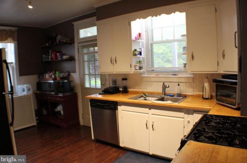 1309 Rose Ave, Lancaster PA  17601-4323 exterior