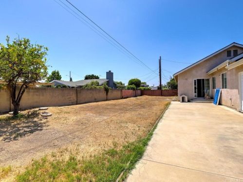 1926 Orange Ave, Anaheim CA  92804-3502 exterior