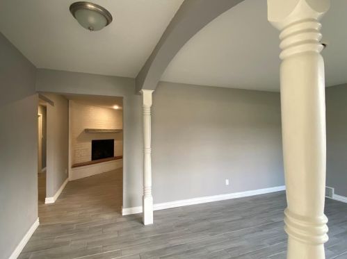 317 Hallmark Dr, Fort Worth TX  76134-3811 exterior