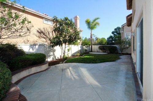 7 Figaro, Irvine CA  92606-0607 exterior