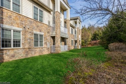 179 Victoria Dr, Bridgewater, NJ 08807-1285