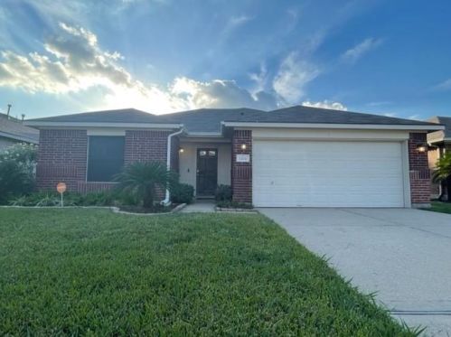 7202 Roundrock Park Ln, Richmond TX  77407-1581 exterior