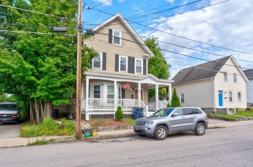 90 Palm St, Nashua, NH 03060-4518