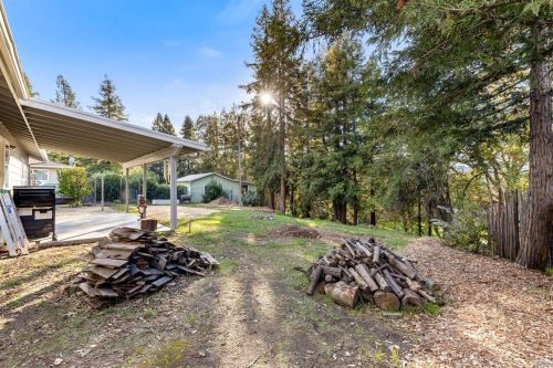 3068 Westerly Pl, Ukiah CA 95482-3515 exterior