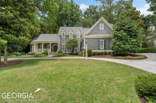 2990 Margaret Mitchell Dr, Atlanta GA  30327-1708 exterior