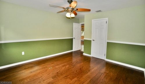 25 Elizabeth Dr, Dover NJ  07869-1307 exterior