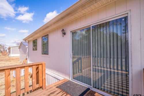 2446 Blocker Rd, Marshall TX 75672-3720 exterior