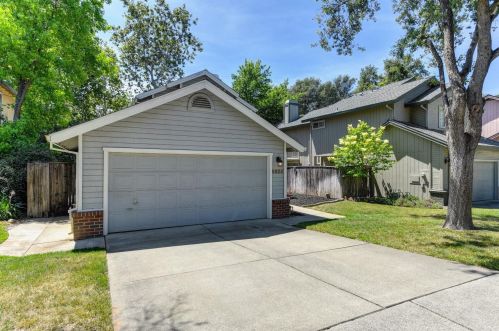 6624 Oak Branch Ct, Citrus Heights, CA 95621-3316