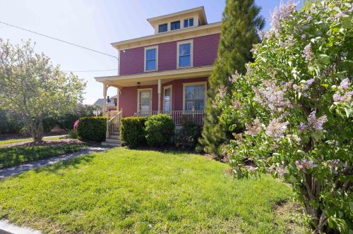 4 Wilson Ave, Derry, NH 03038-2123